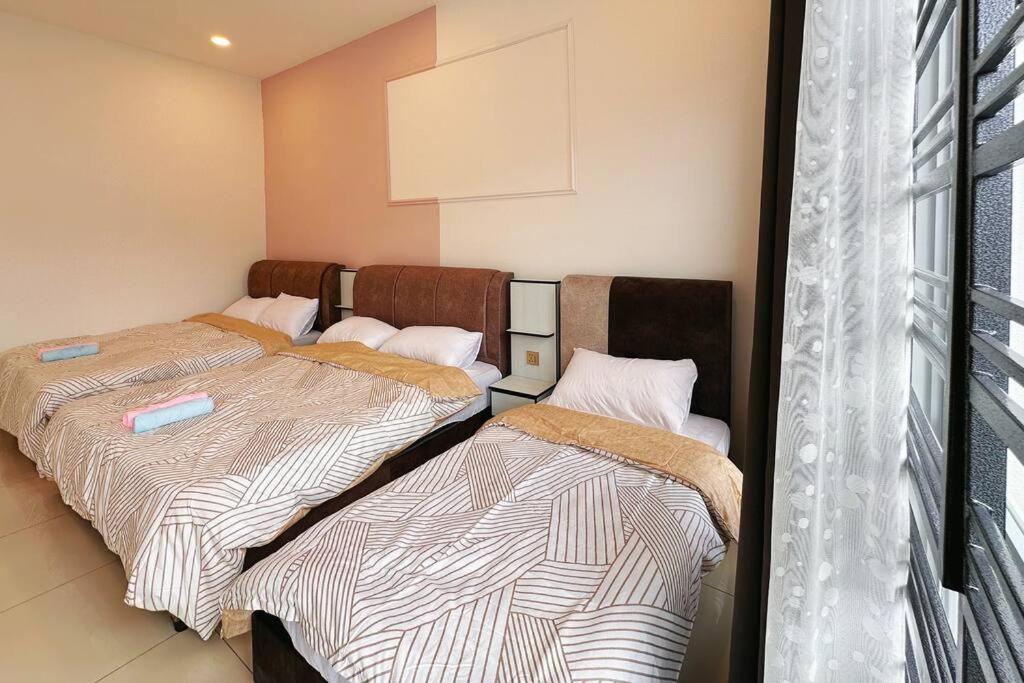 12Pax（Free Wifi）@星愿@Star Wish Homestay Labu Zewnętrze zdjęcie